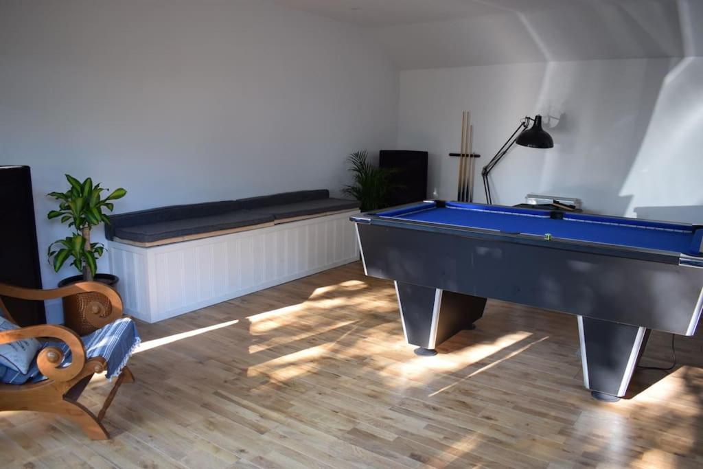 Вілла Crossing Retreat - Pool Table, Projector, Barn Tunstead  Екстер'єр фото